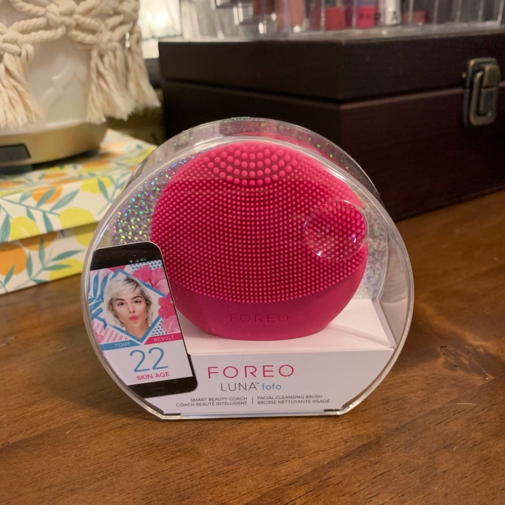 NWT FOREO LUNA fofo - Fuchsia
